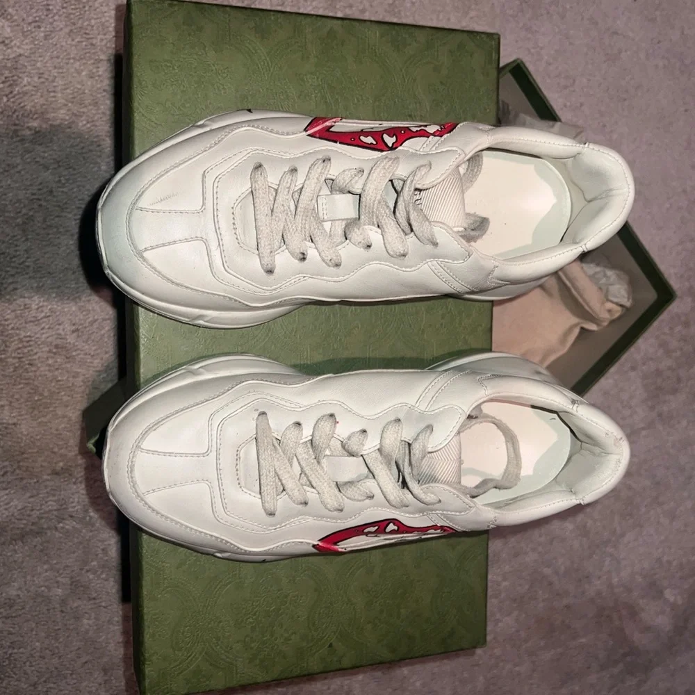 Gucci Rython Sneakers - Picture 2 of 8